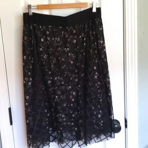 Beautiful black skirt from Metrowear